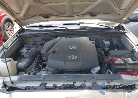 2005 Toyota Tacoma Prerunner V6 из США, поврежденный, VIN 5TEKU72N05Z038222